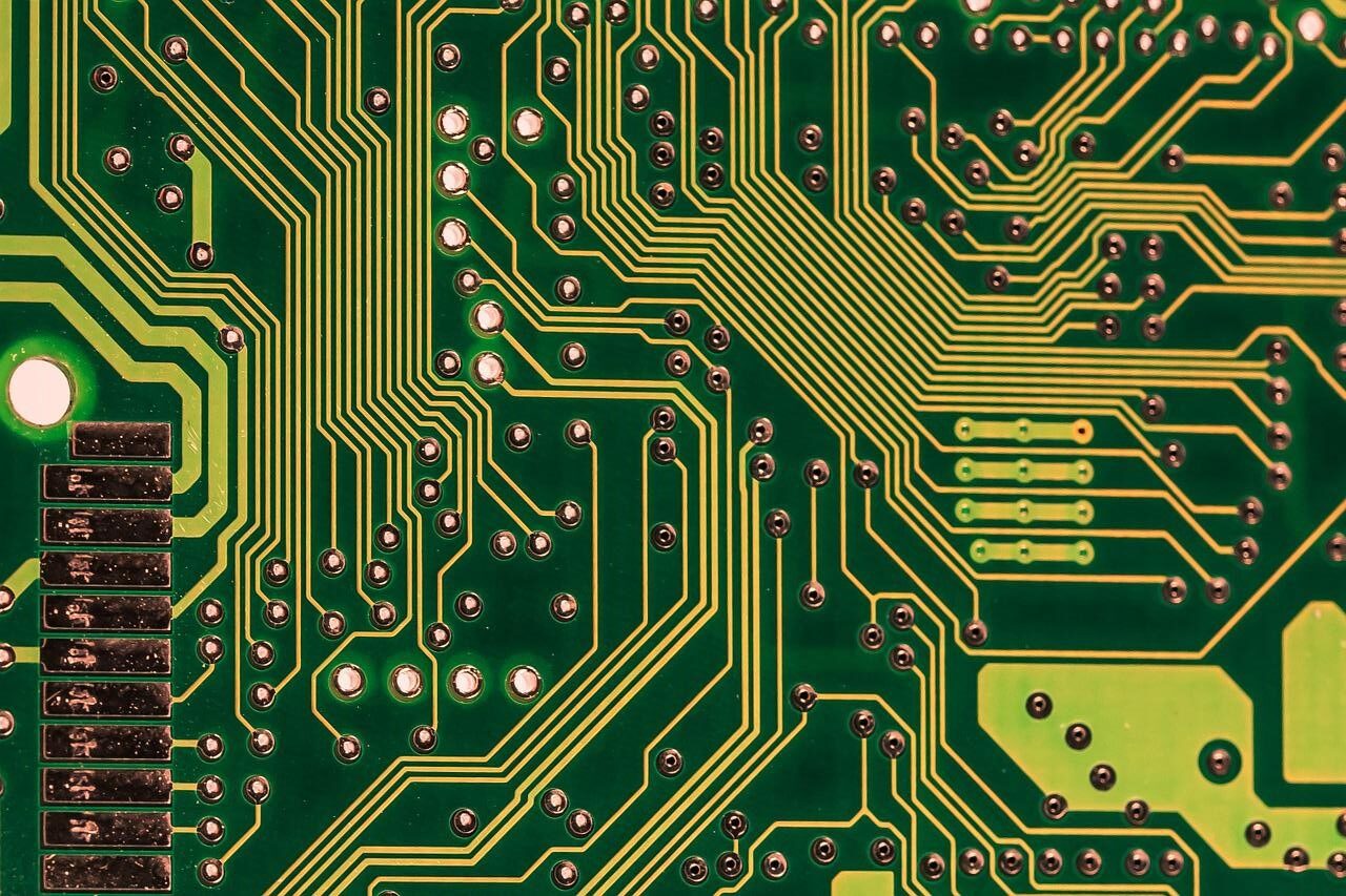 What is Hertzbleed computer chip hack and should you be worried?  » CoatVEX